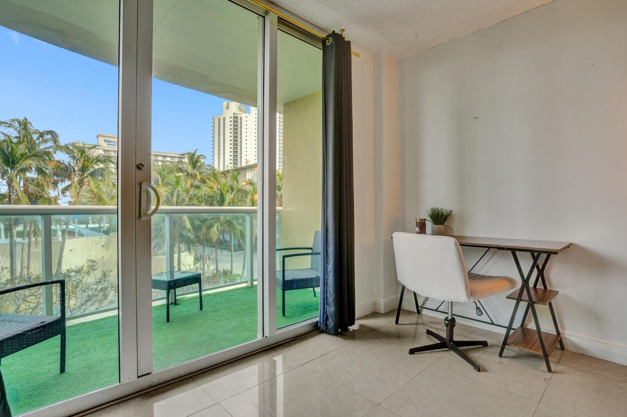 Ocean Reserve Luxury Condos Across From Sunny Isles Beach Miami Beach Exteriér fotografie