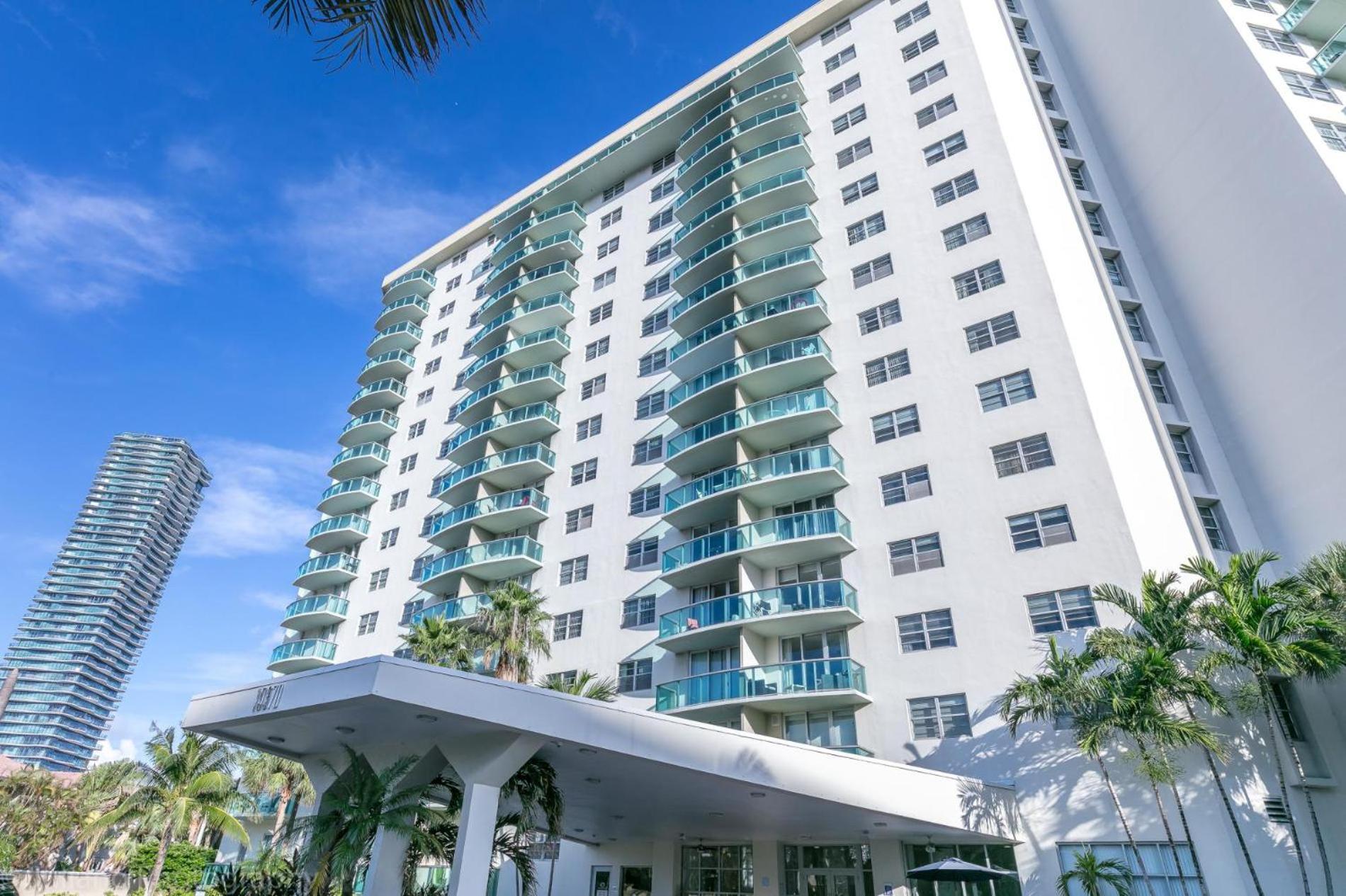 Ocean Reserve Luxury Condos Across From Sunny Isles Beach Miami Beach Exteriér fotografie