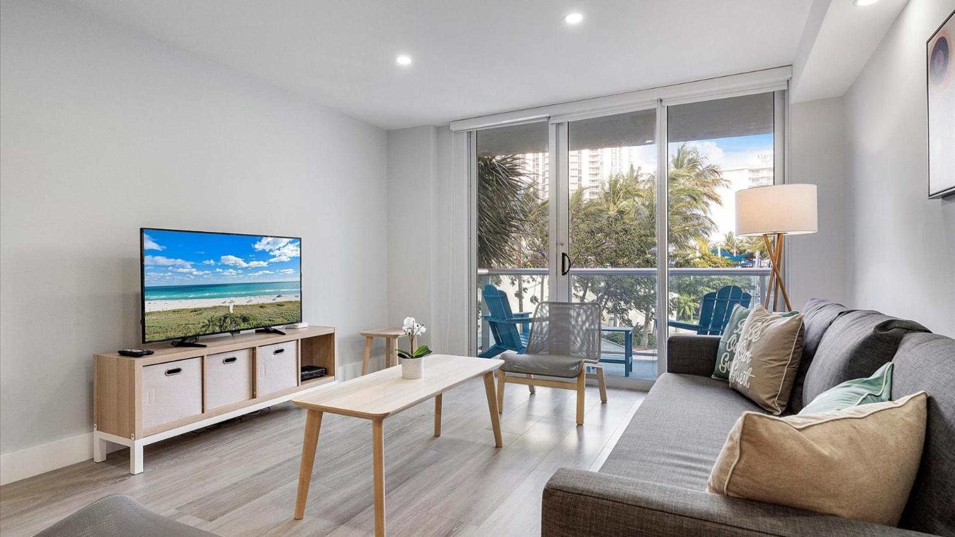 Ocean Reserve Luxury Condos Across From Sunny Isles Beach Miami Beach Exteriér fotografie