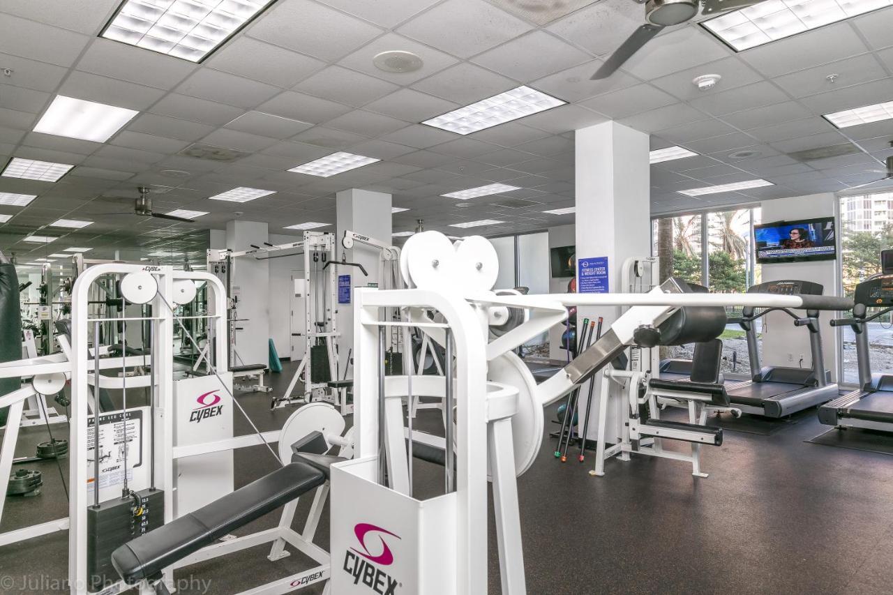 Ocean Reserve Luxury Condos Across From Sunny Isles Beach Miami Beach Exteriér fotografie